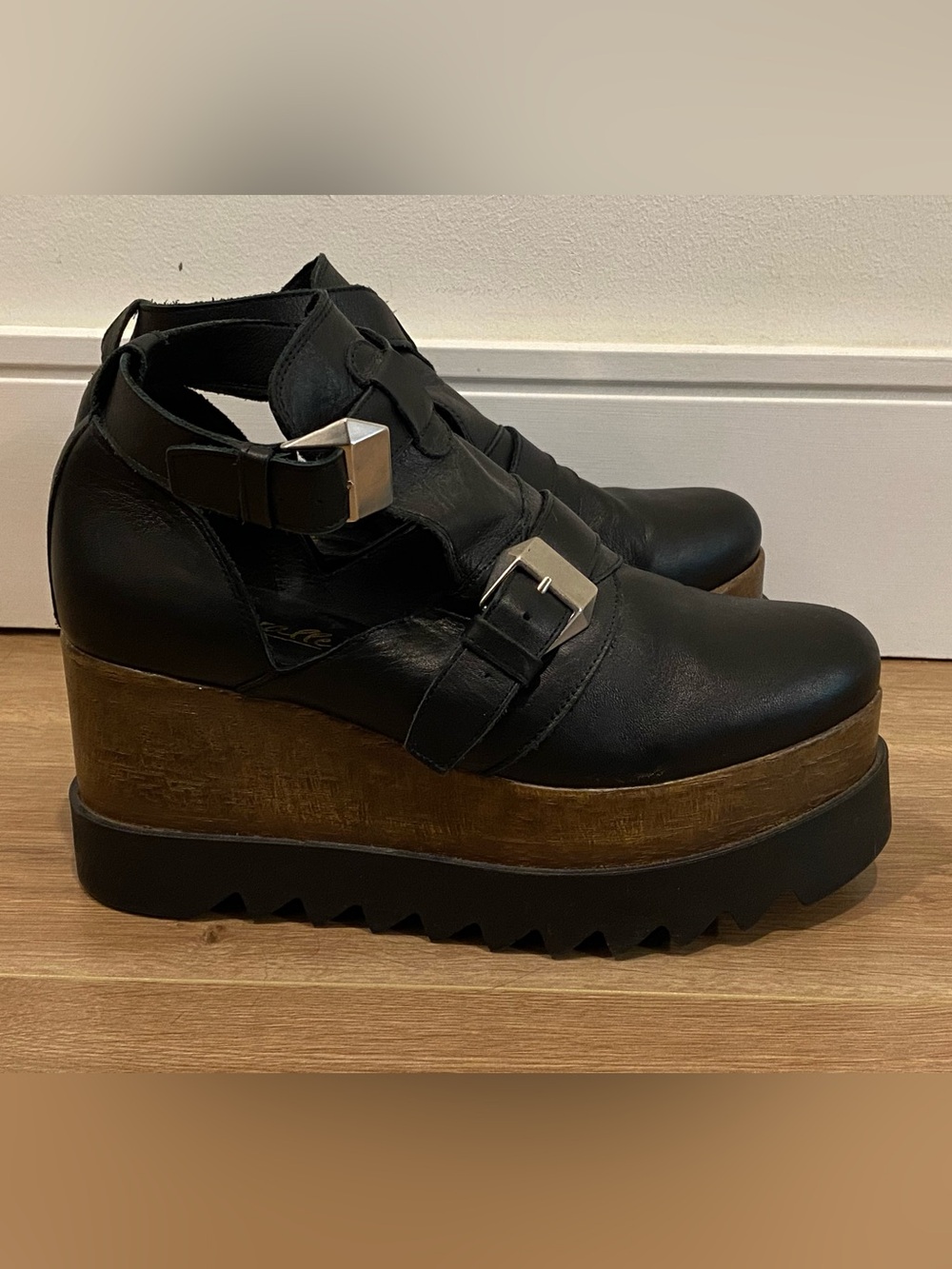 L’INTERVALLE Stella leather platform shoes - Picture 2 of 4